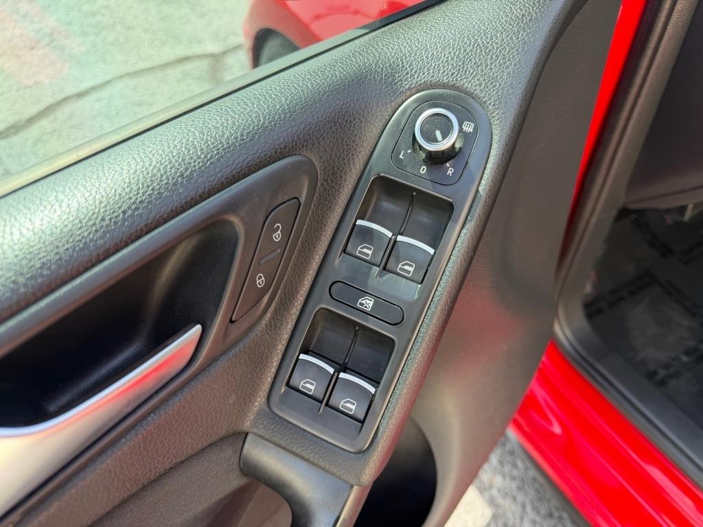 Volkswagen GTI 4-door 2013