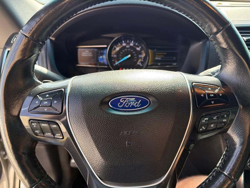Ford Explorer Limited FWD 2016