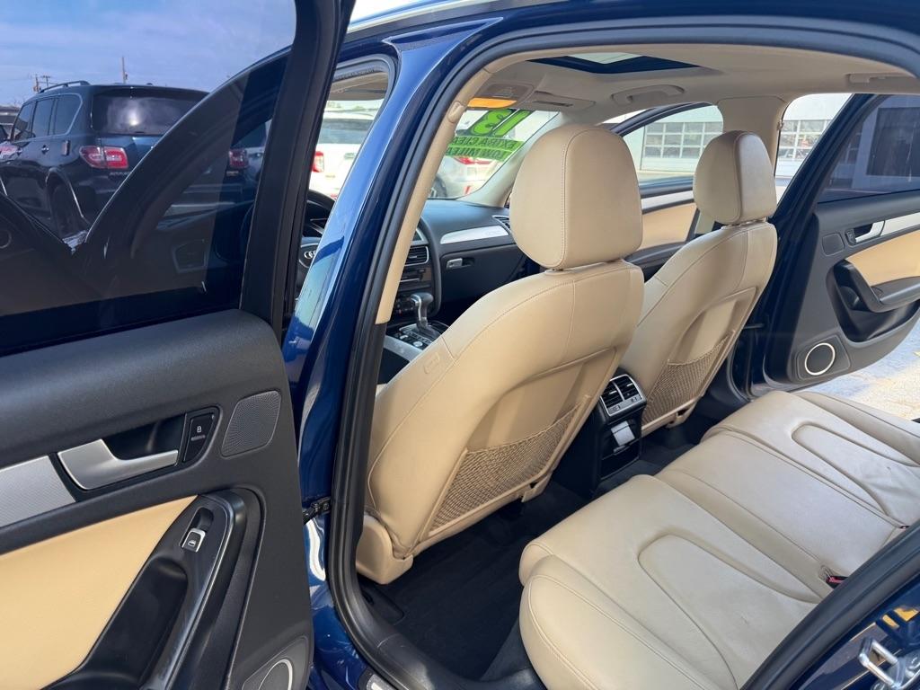 Audi A4 2.0T Sedan quattro Tiptronic 2013