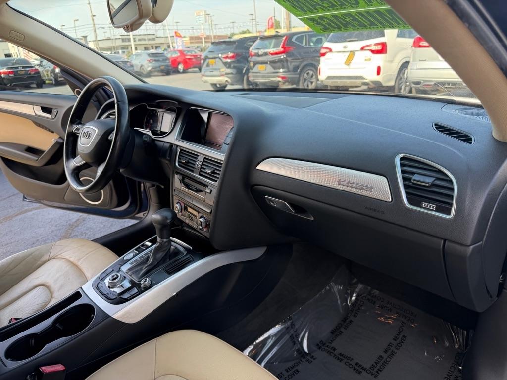Audi A4 2.0T Sedan quattro Tiptronic 2013
