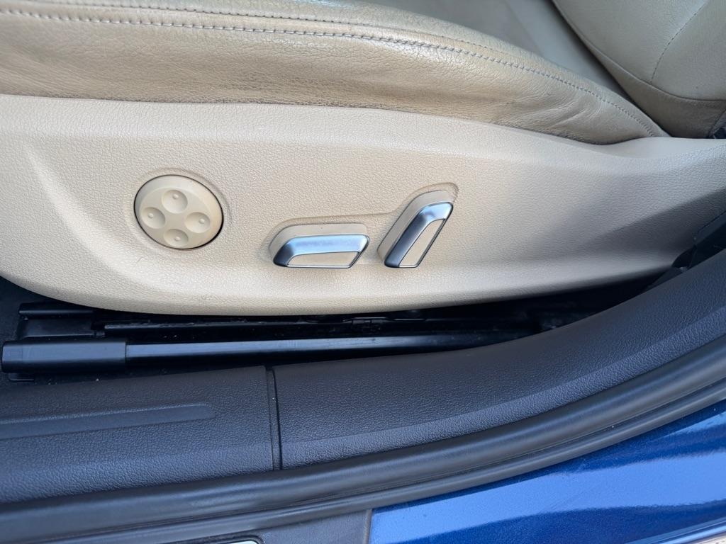 Audi A4 2.0T Sedan quattro Tiptronic 2013