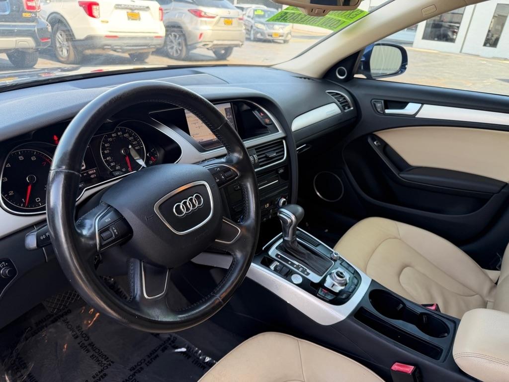 Audi A4 2.0T Sedan quattro Tiptronic 2013