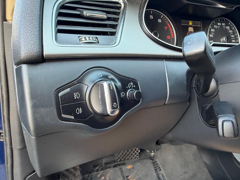 Audi A4 2.0T Sedan quattro Tiptronic 2013