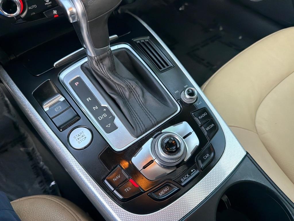 Audi A4 2.0T Sedan quattro Tiptronic 2013