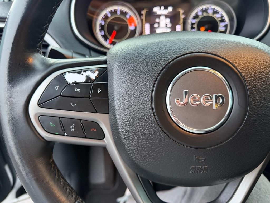 Jeep Cherokee Latitude Plus FWD 2019