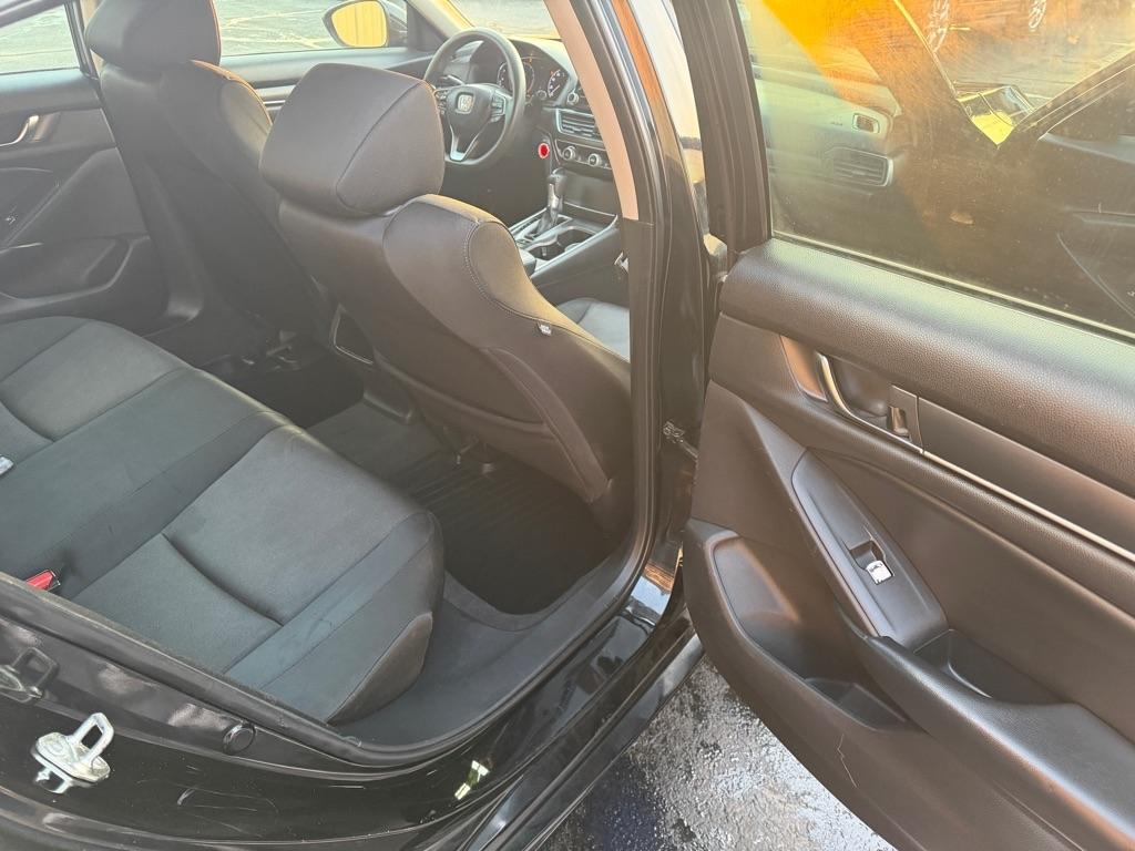 Honda Accord LX CVT 2018