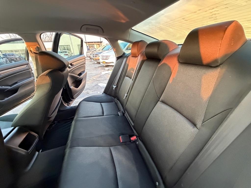 Honda Accord LX CVT 2018