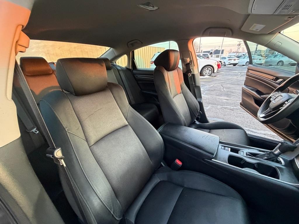 Honda Accord LX CVT 2018