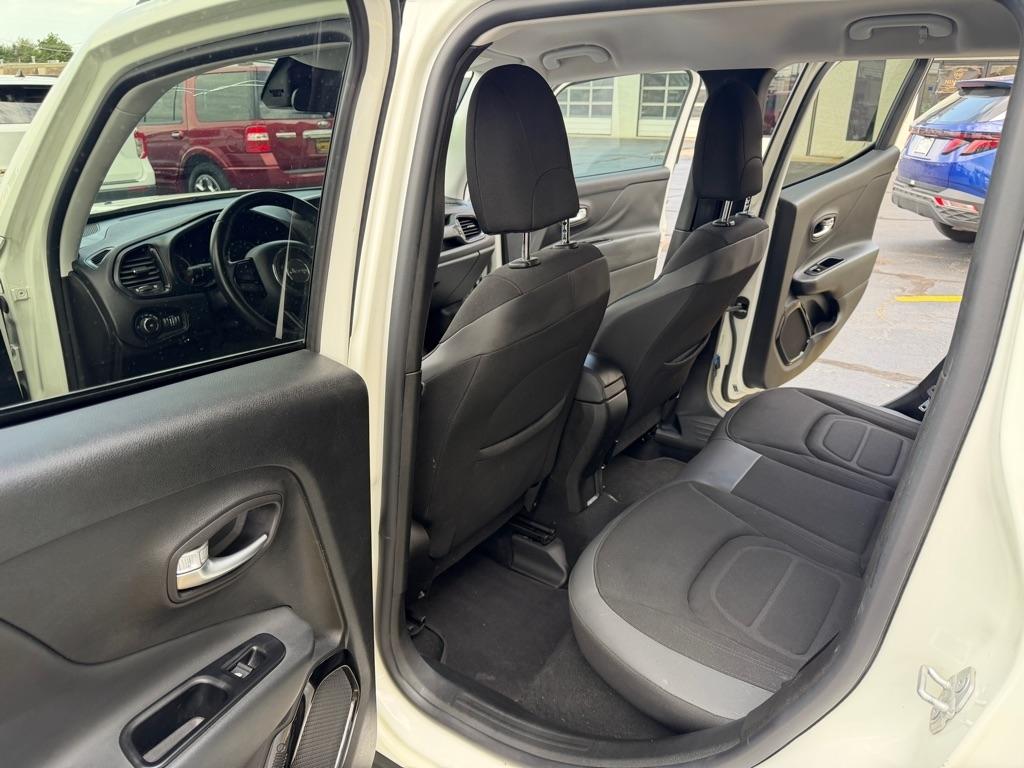Jeep Renegade Latitude FWD 2017