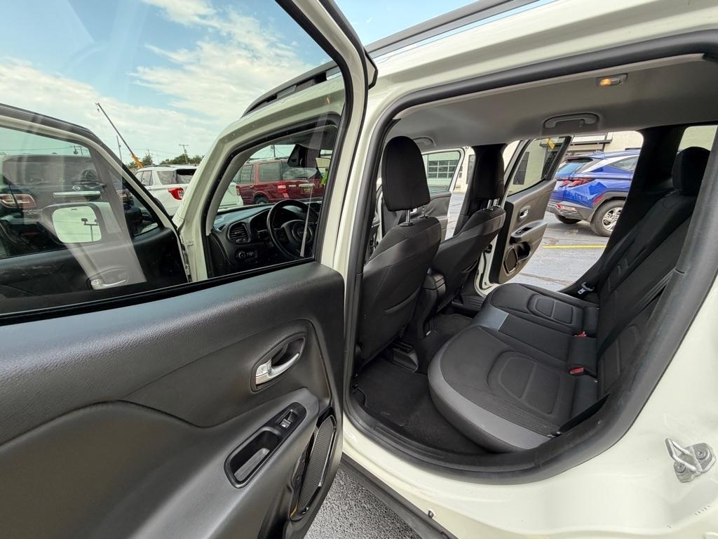 Jeep Renegade Latitude FWD 2017