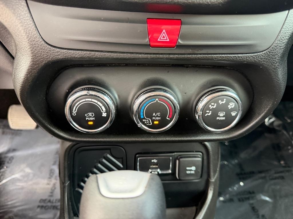 Jeep Renegade Latitude FWD 2017