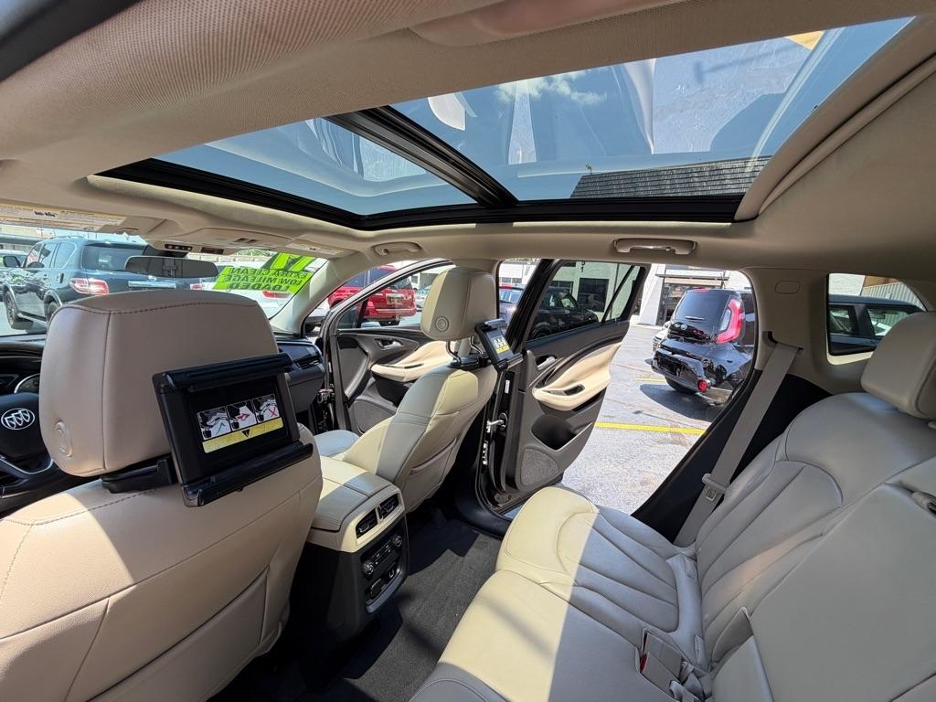Buick Envision Essense 2017