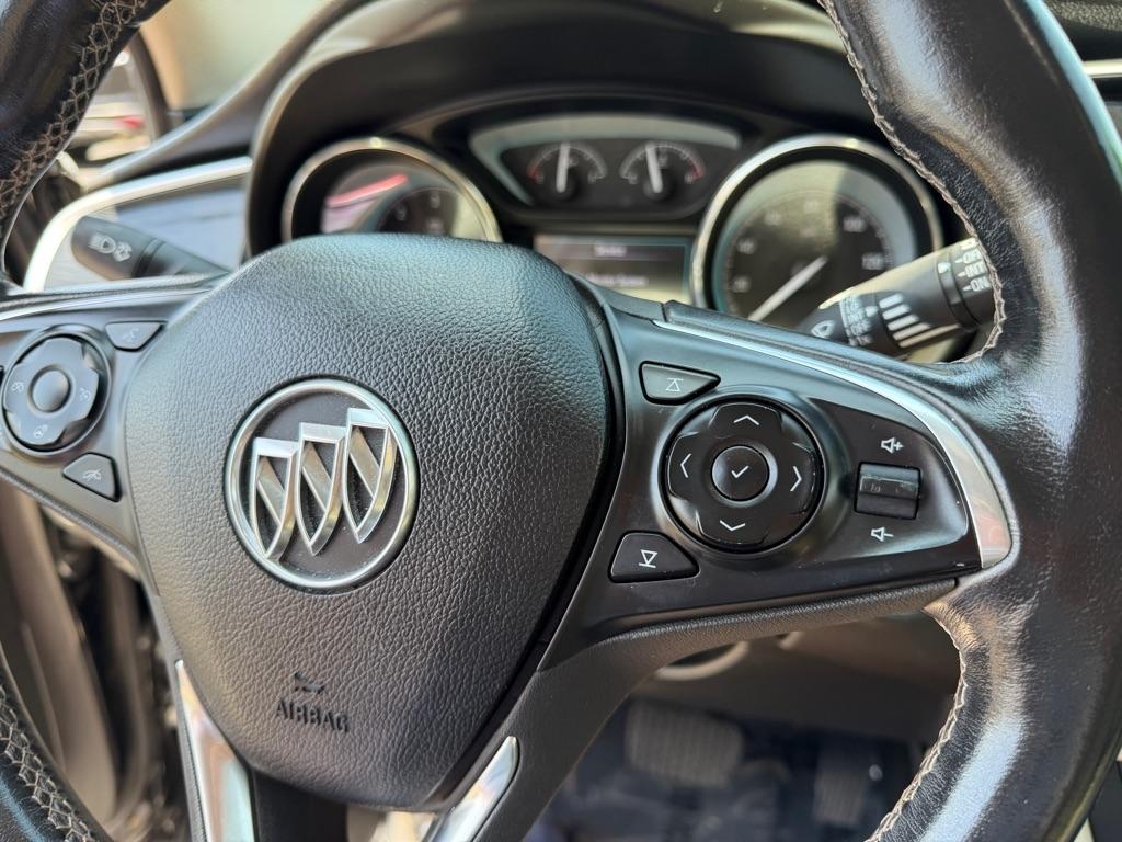 Buick Envision Essense 2017