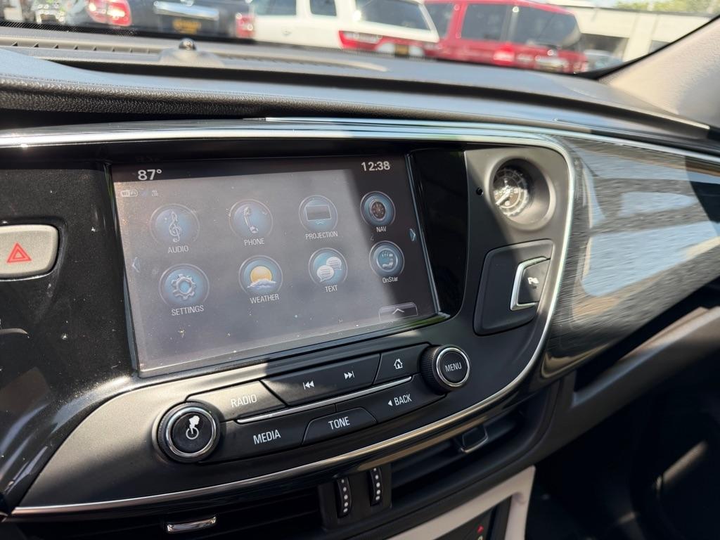 Buick Envision Essense 2017