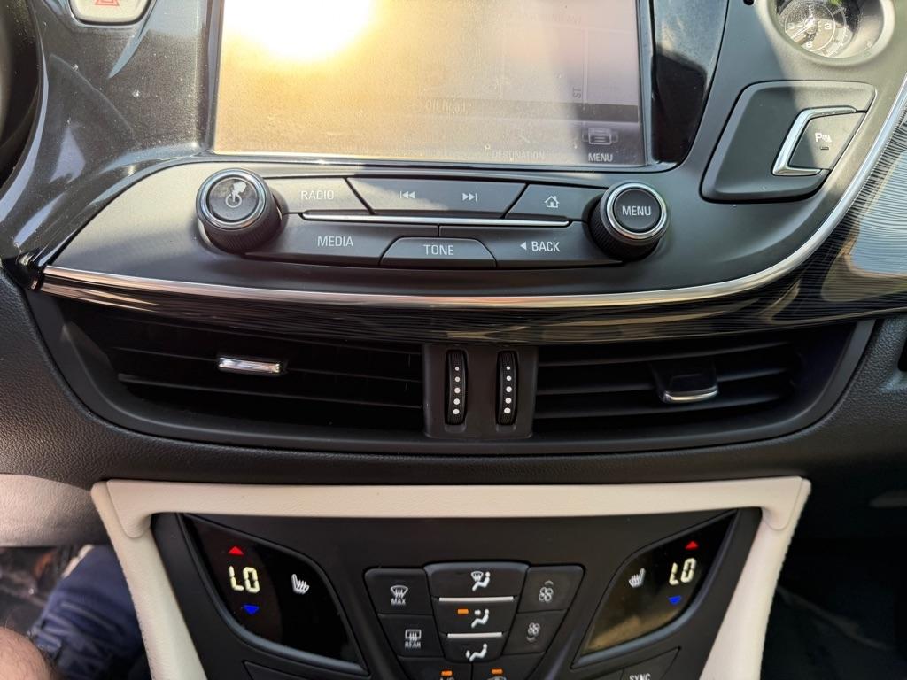 Buick Envision Essense 2017