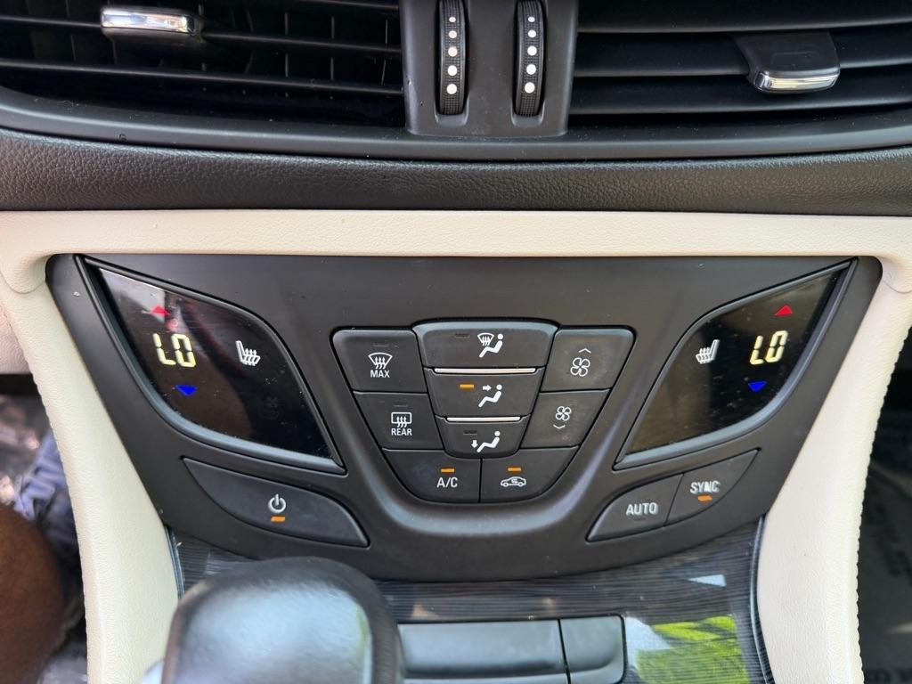 Buick Envision Essense 2017