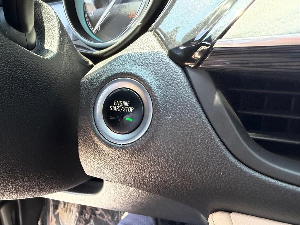 Buick Envision Essense 2017