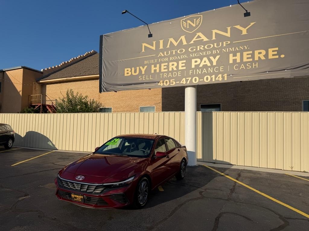 Hyundai Elantra  2024