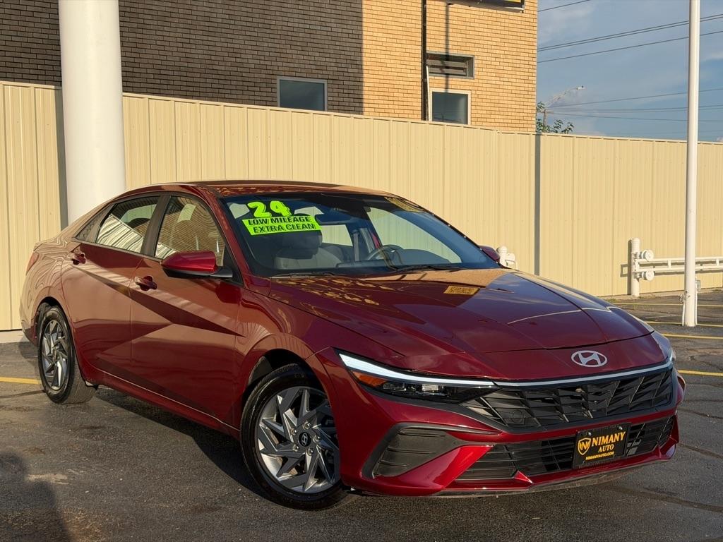 Hyundai Elantra  2024