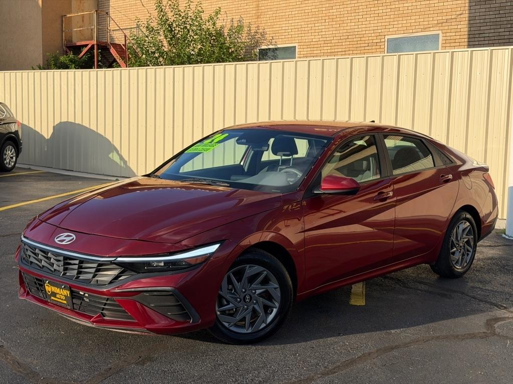 Hyundai Elantra  2024