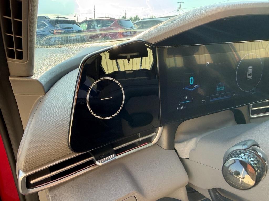 Hyundai Elantra  2024