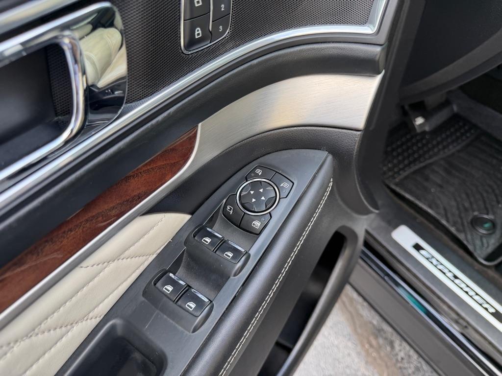 Ford Explorer Platinum AWD 2016