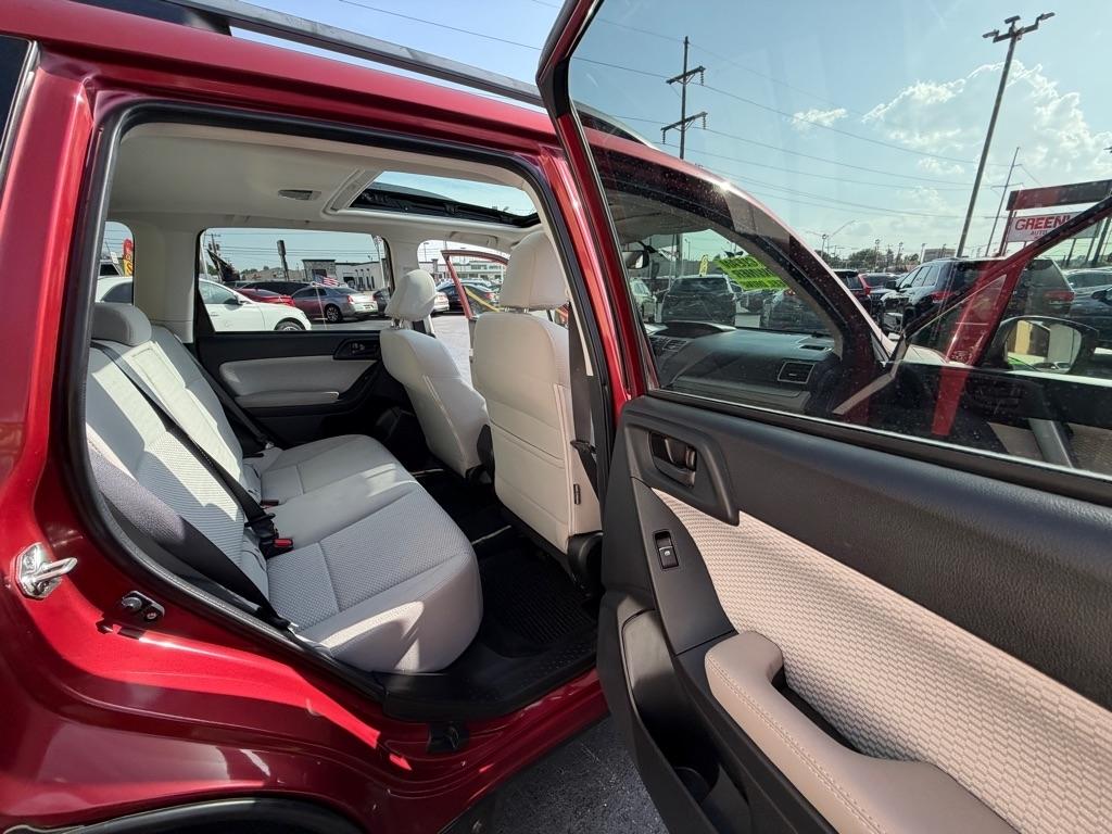 Subaru Forester 2.5i Premium PZEV CVT 2017