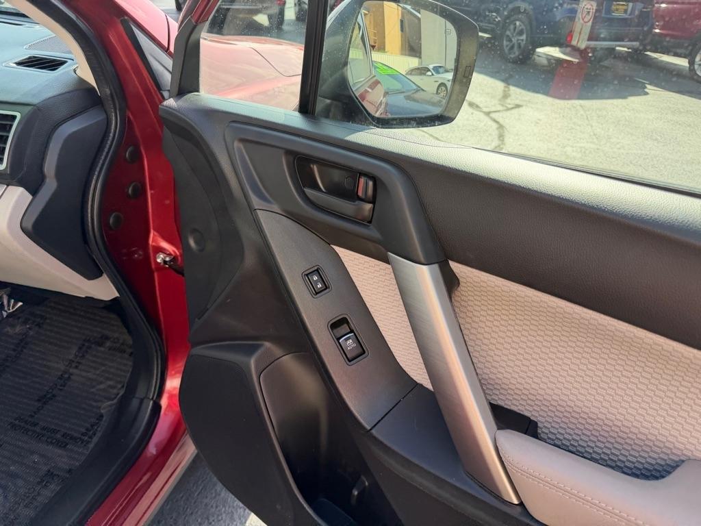 Subaru Forester 2.5i Premium PZEV CVT 2017