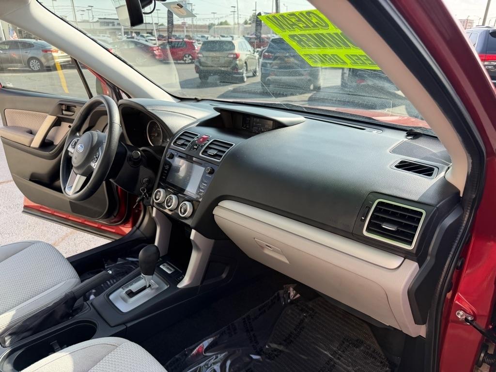 Subaru Forester 2.5i Premium PZEV CVT 2017