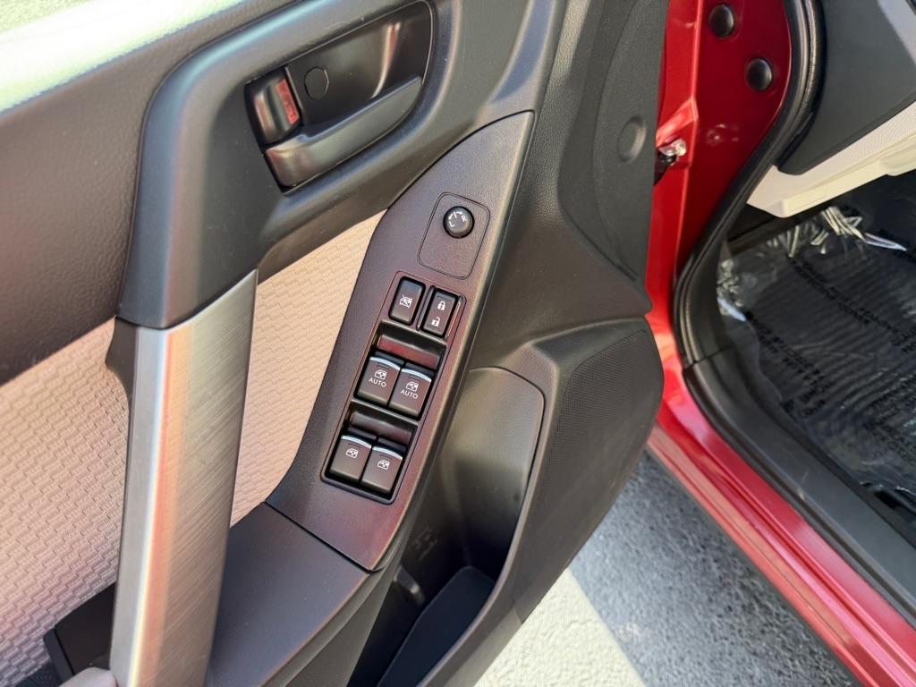 Subaru Forester 2.5i Premium PZEV CVT 2017