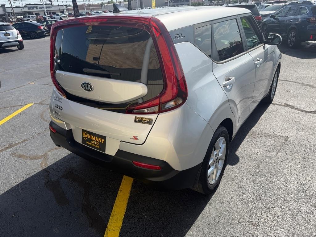 Kia Soul LX CVT 2021