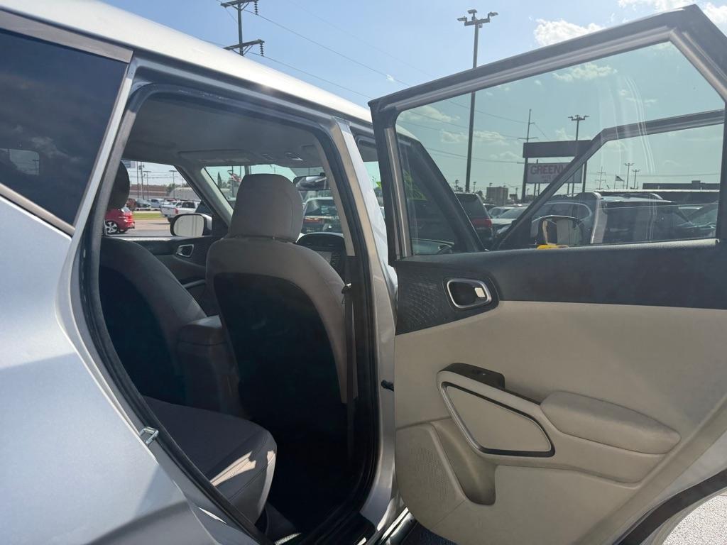 Kia Soul LX CVT 2021