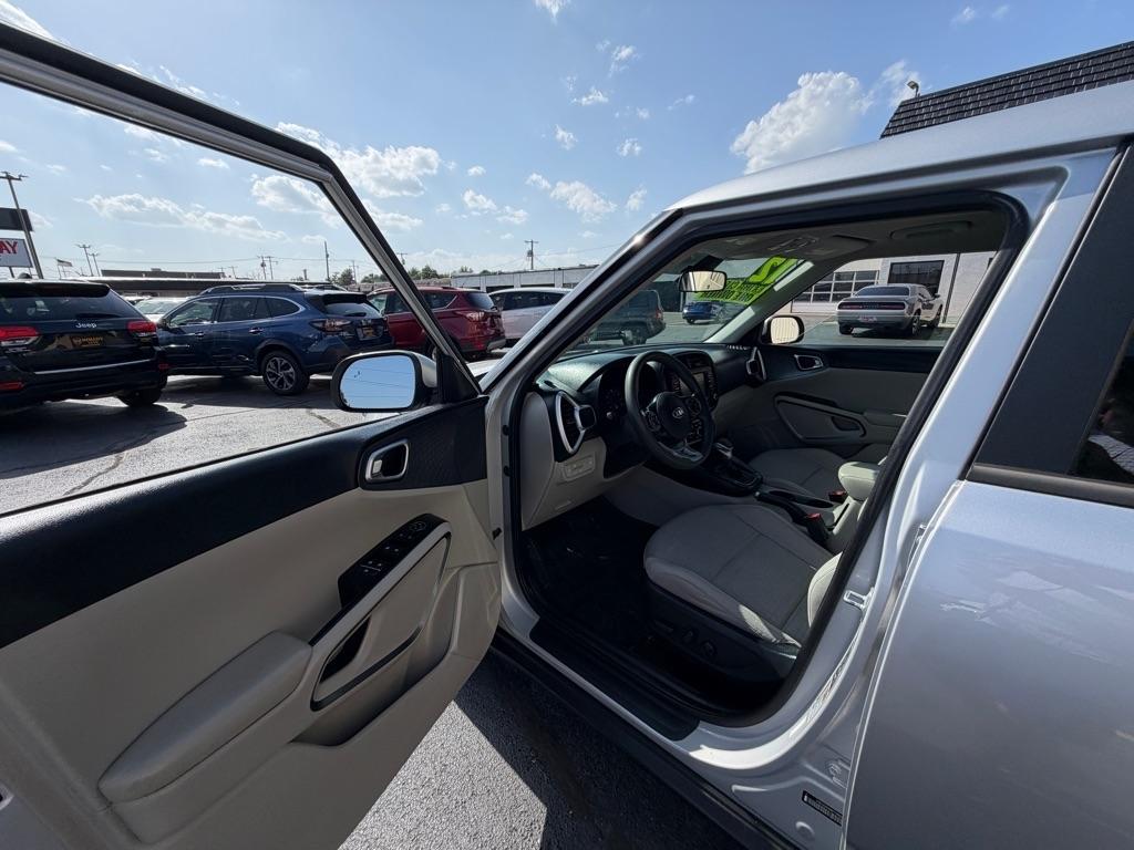 Kia Soul LX CVT 2021
