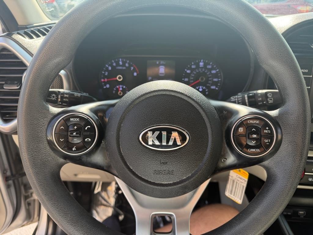 Kia Soul LX CVT 2021