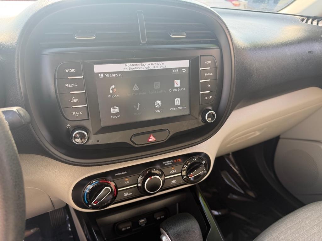 Kia Soul LX CVT 2021