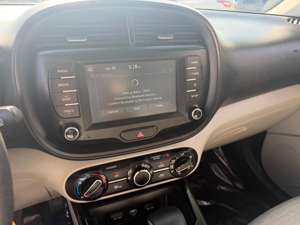 Kia Soul LX CVT 2021