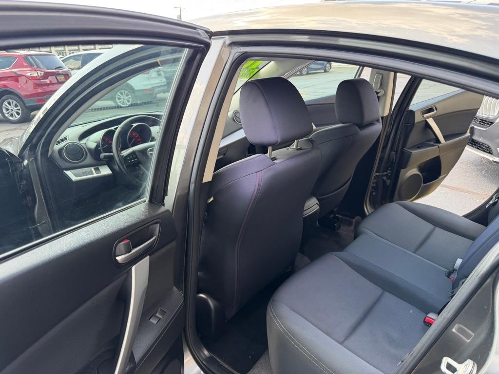 Mazda MAZDA3 s Sport 4-Door 2010