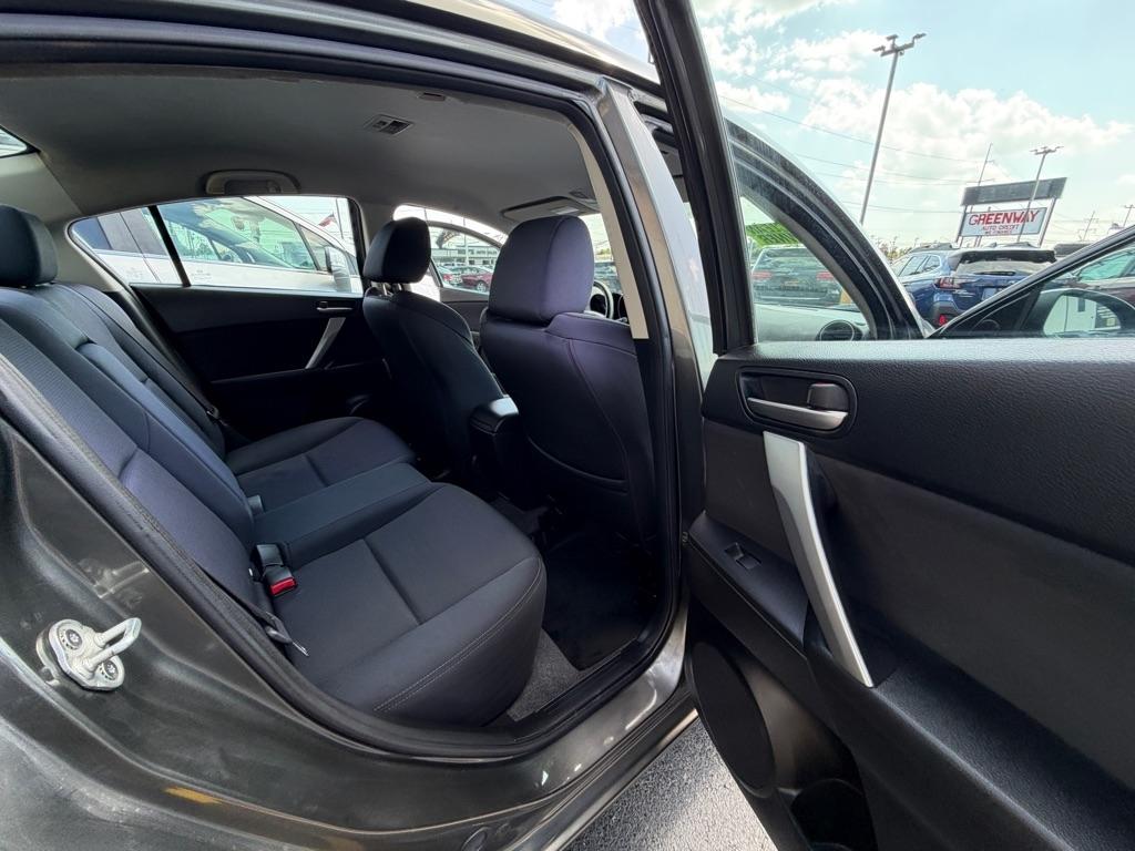 Mazda MAZDA3 s Sport 4-Door 2010