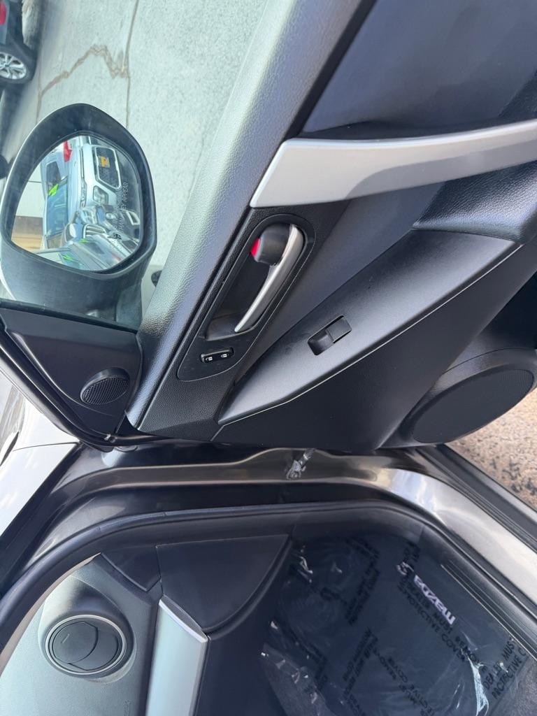 Mazda MAZDA3 s Sport 4-Door 2010