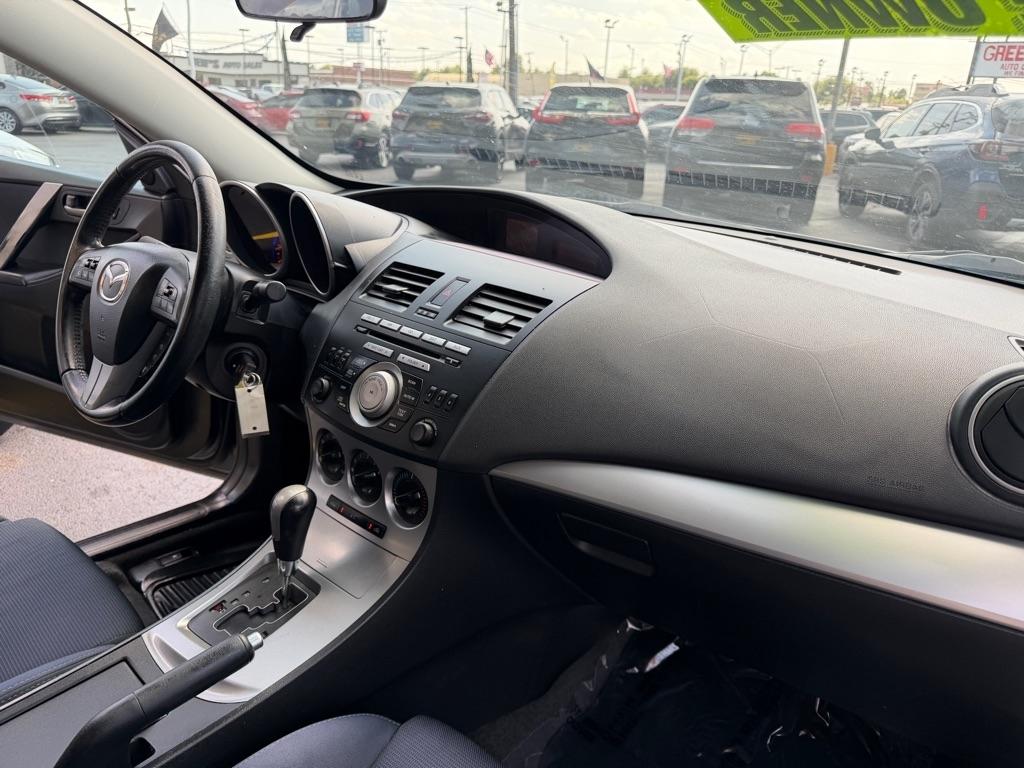 Mazda MAZDA3 s Sport 4-Door 2010