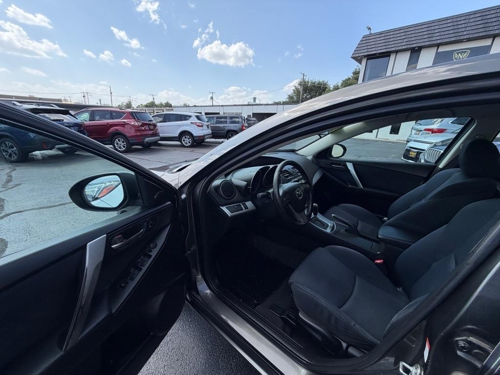 Mazda MAZDA3 s Sport 4-Door 2010