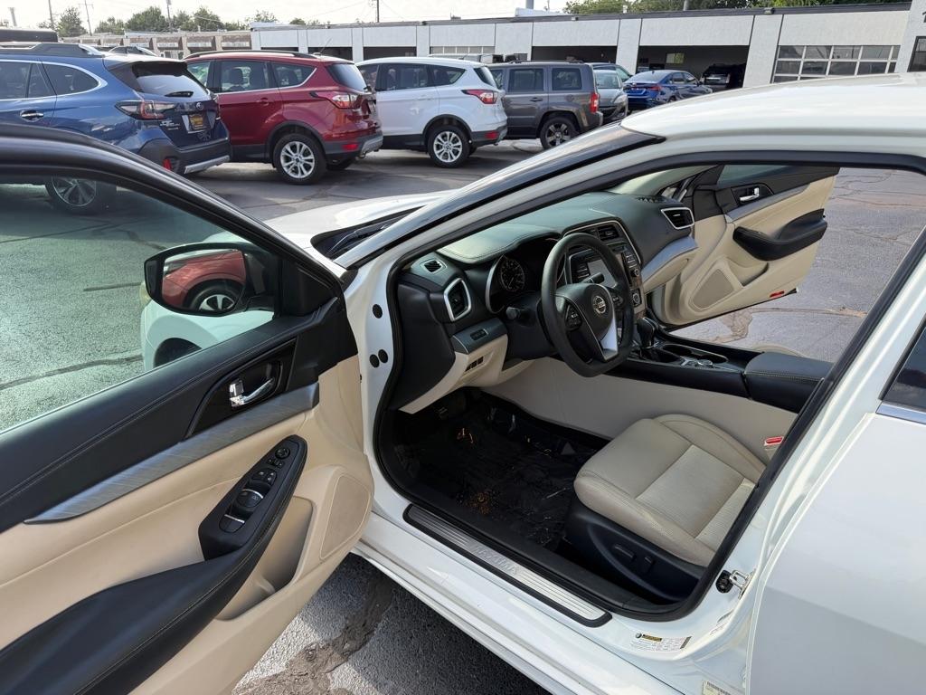 Nissan Maxima 3.5 S 2016