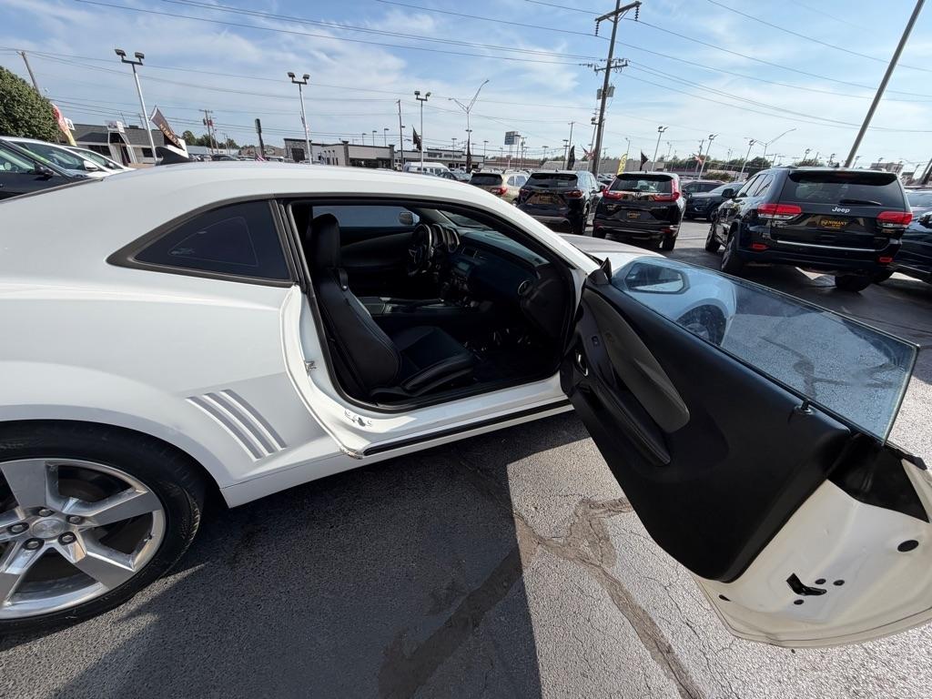 Chevrolet Camaro 2LT Coupe 2011