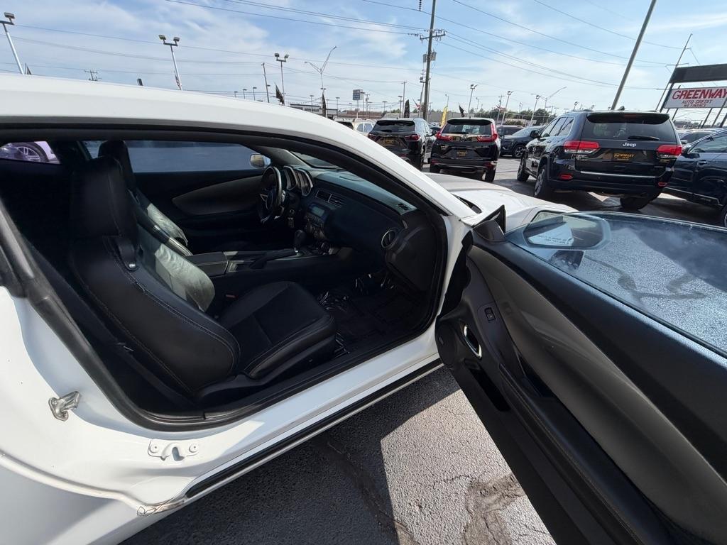 Chevrolet Camaro 2LT Coupe 2011