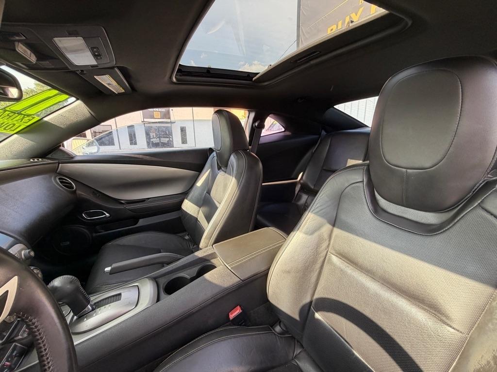 Chevrolet Camaro 2LT Coupe 2011