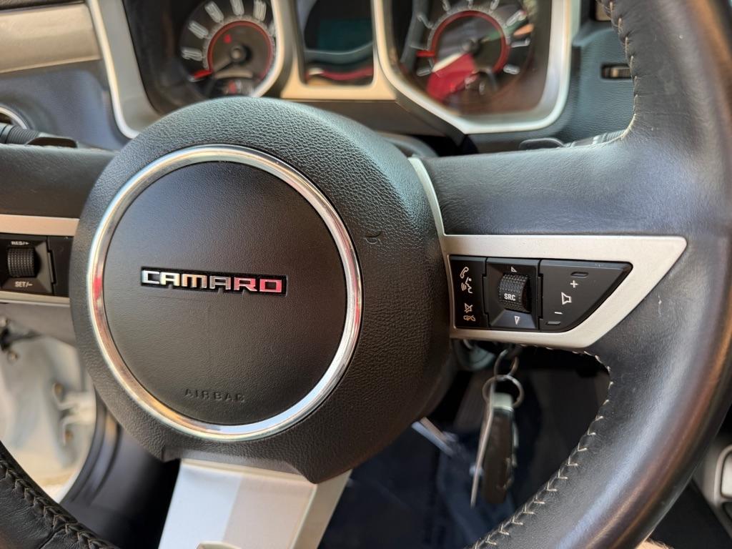 Chevrolet Camaro 2LT Coupe 2011