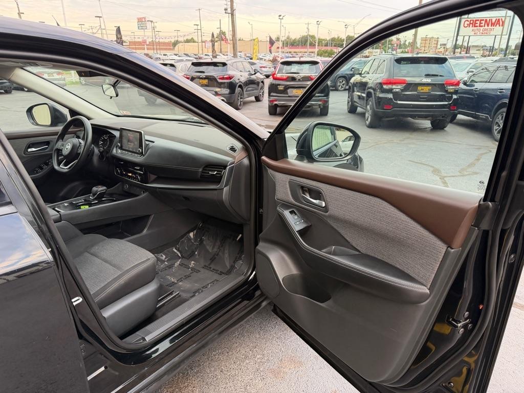 Nissan Rogue SV 2021