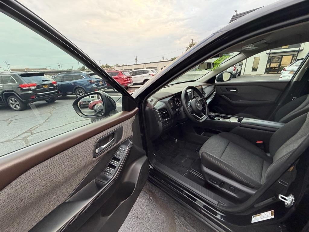 Nissan Rogue SV 2021