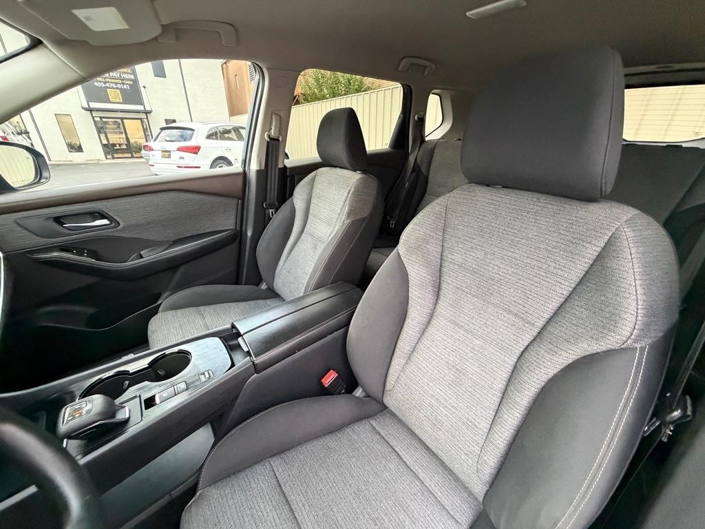 Nissan Rogue SV 2021