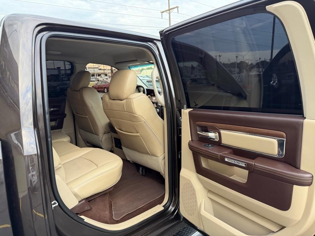 RAM 1500 Laramie Crew Cab SWB 4WD 2016